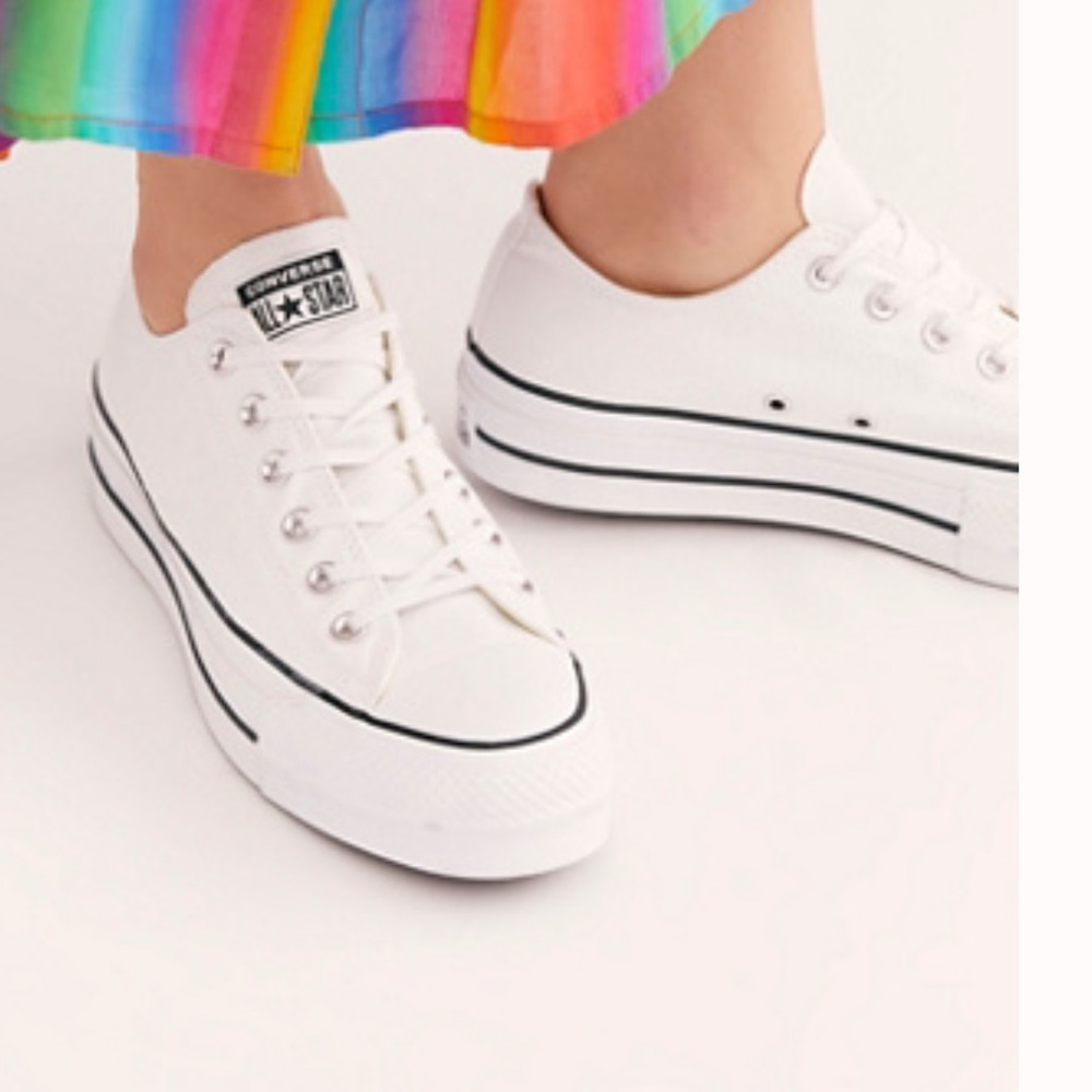 Chuck Taylor All Star Lift Sneakers size 9